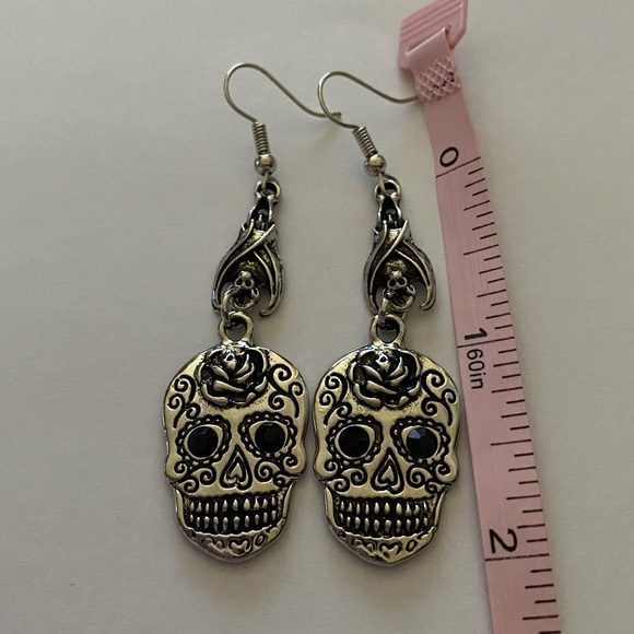 **Host Pick!! NEW Skull inverted bat earrings - Picture 3 of 3